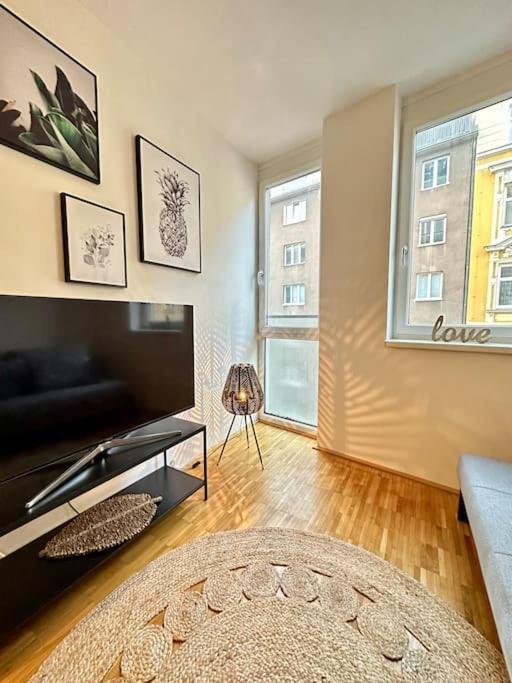 3-Room Vienna Centrale Suite Екстер'єр фото