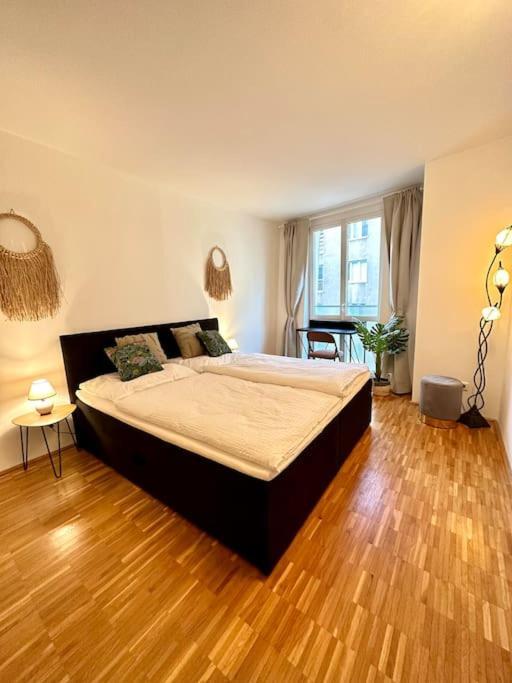 3-Room Vienna Centrale Suite Екстер'єр фото