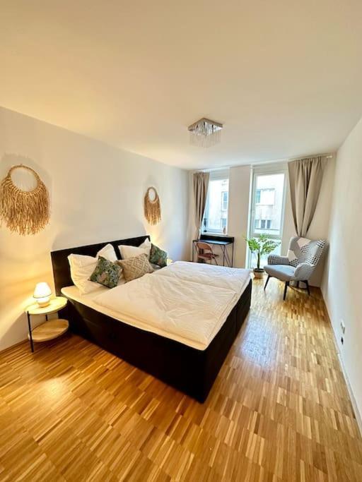 3-Room Vienna Centrale Suite Екстер'єр фото