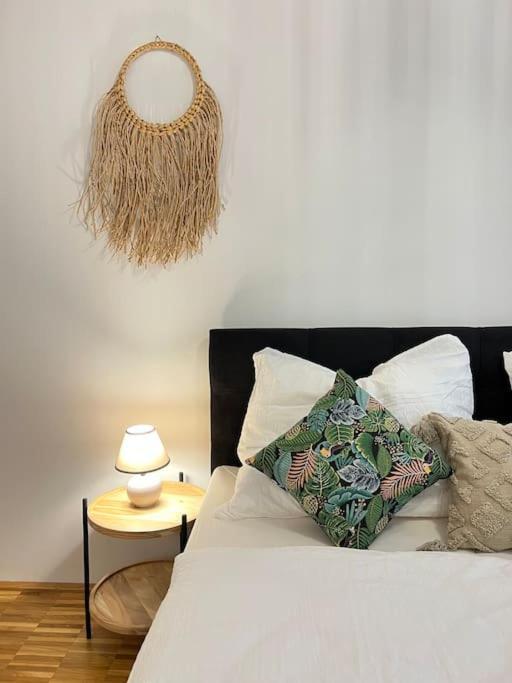 3-Room Vienna Centrale Suite Екстер'єр фото